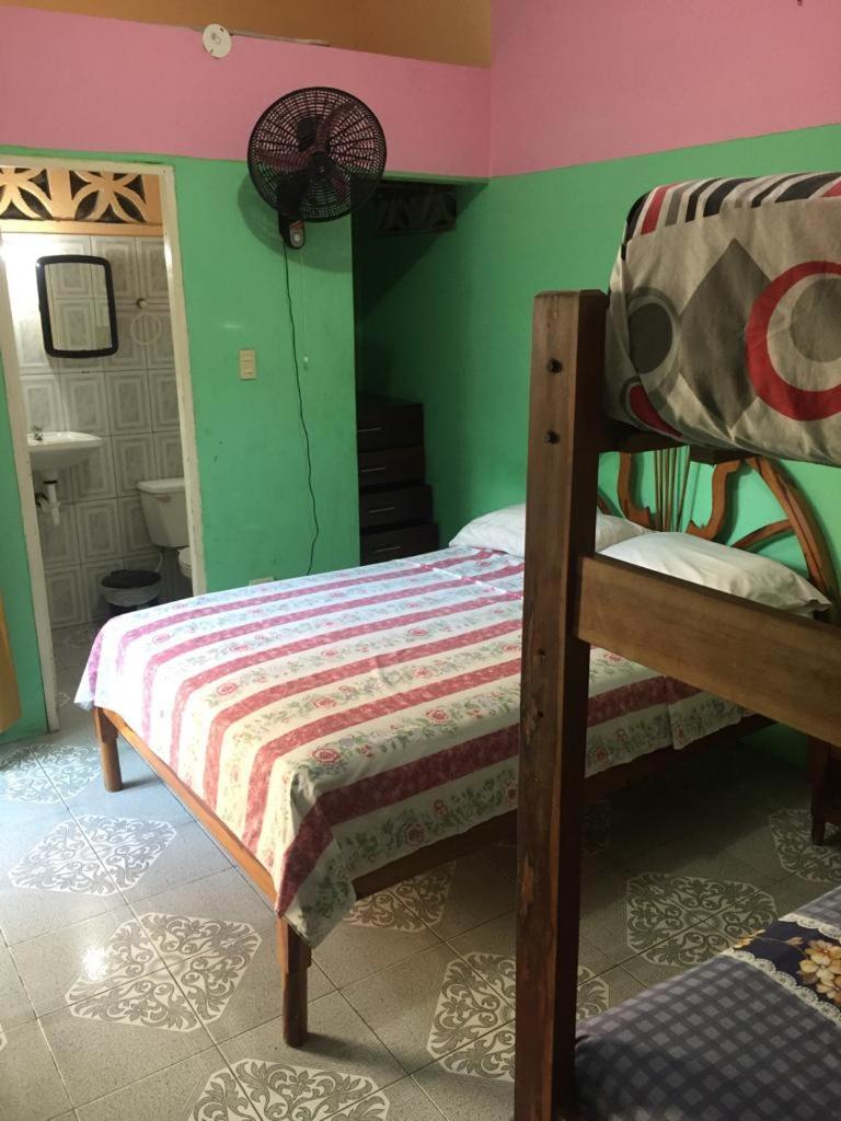 Hostal Camping Beach Salinas  Exterior foto