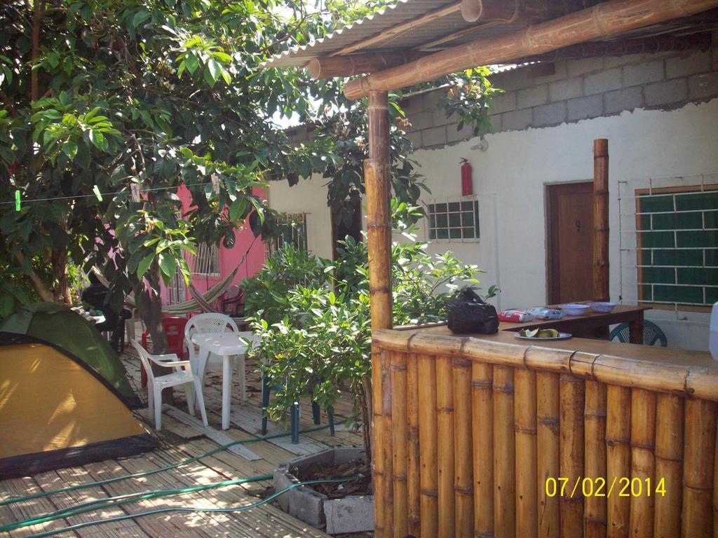 Hostal Camping Beach Salinas  Exterior foto