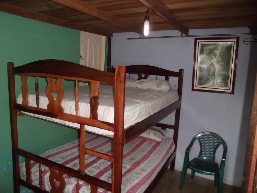 Hostal Camping Beach Salinas  Exterior foto